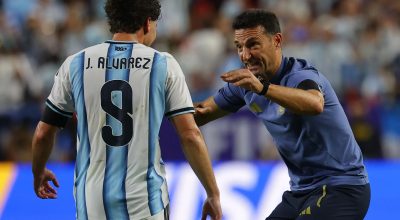 Scaloni conduziu os argentinos a mais uma semifinal de Mundial - Christopher Neundorf/EFE