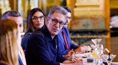 Governador de Minas Gerias, Romeu Zema, em reunião com representantes da Justiça para tratar da...