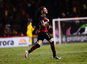 Barletta-marcou-os-dois-jogos-do-Sport-na-partida-Foto-Paulo-PaivaSport-Club-do-Recife