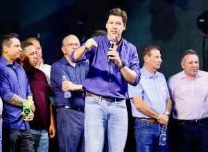 Daniel-Vilela-participa-da-Festa-do-Agro-e-destaca-investimentos-do-governo-do-Estado-na-regiao-que-coloca-Bela-Vista-em-posicao-estrategica-0-1