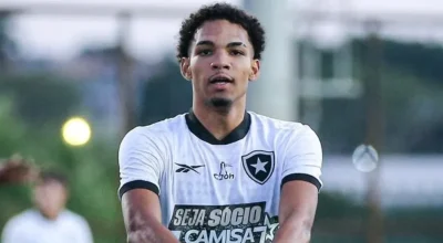 Lucas Campos em ação pelo Botafogo (Foto: Henrique Lima-BFR)
