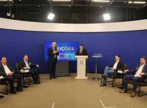 debate-puc-tv-diario-de-goias-1