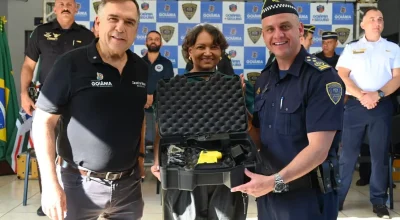 entrega-de-armas-de-choque-para-a-gcm_secom