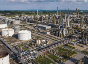 estoques-de-petroleo-dos-eua-caem-1-692-milhao-de-barris-na-semana
