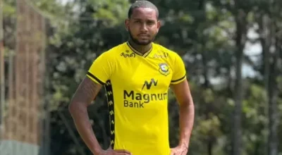 Manzoli defendeu o Londrina na última temporada - Foto: Divulgação / São Bernardo FC