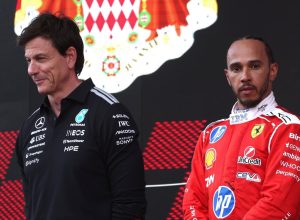 Wolff: "NÃ£o temos medo da Ferrari, mas eles progrediram..."