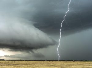 lightning-4713379_1280