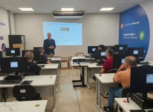trego-inicia-preparacao-das-urnas-eletronicas-para-segundo-turno-em-goias-1